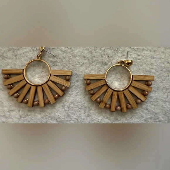 Boho Style Wooden Earrings - Picture 1 of 4